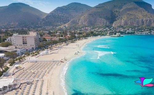 5 lélegzetelállító szépségű, megfizethető európai tengerparti nyaralóhely 
